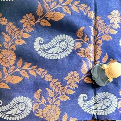 Beautiful elegance banarsi silk saree with zari weaving - Image 4