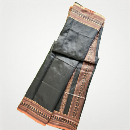 Soft silk banarsi sari with zari weaving - Image 3